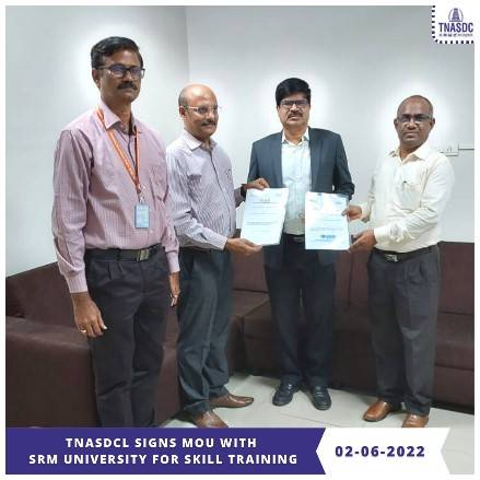  SESSION AT RAMAKRISHNA POLYTECHNIC COLLEGE, ON UPSKILLING AND EMPLOYMENT OPPORTUNITIES IN LOGISTICS, WAREHOUSE, AND EXPORT IMPORT