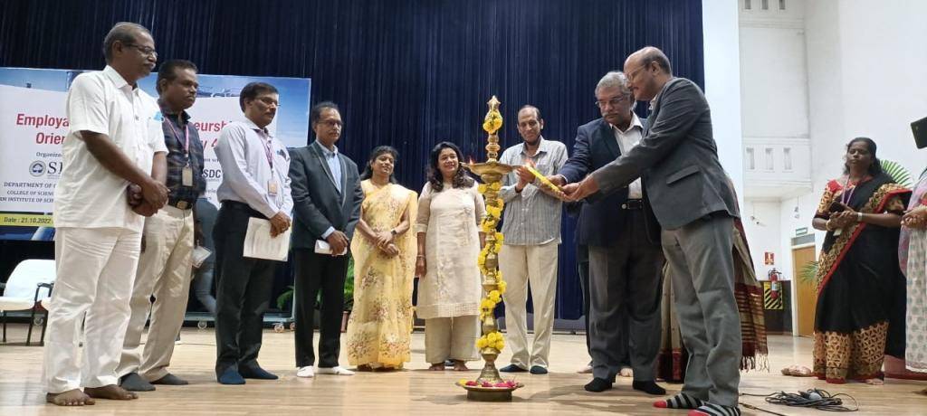  SESSION AT RAMAKRISHNA POLYTECHNIC COLLEGE, ON UPSKILLING AND EMPLOYMENT OPPORTUNITIES IN LOGISTICS, WAREHOUSE, AND EXPORT IMPORT